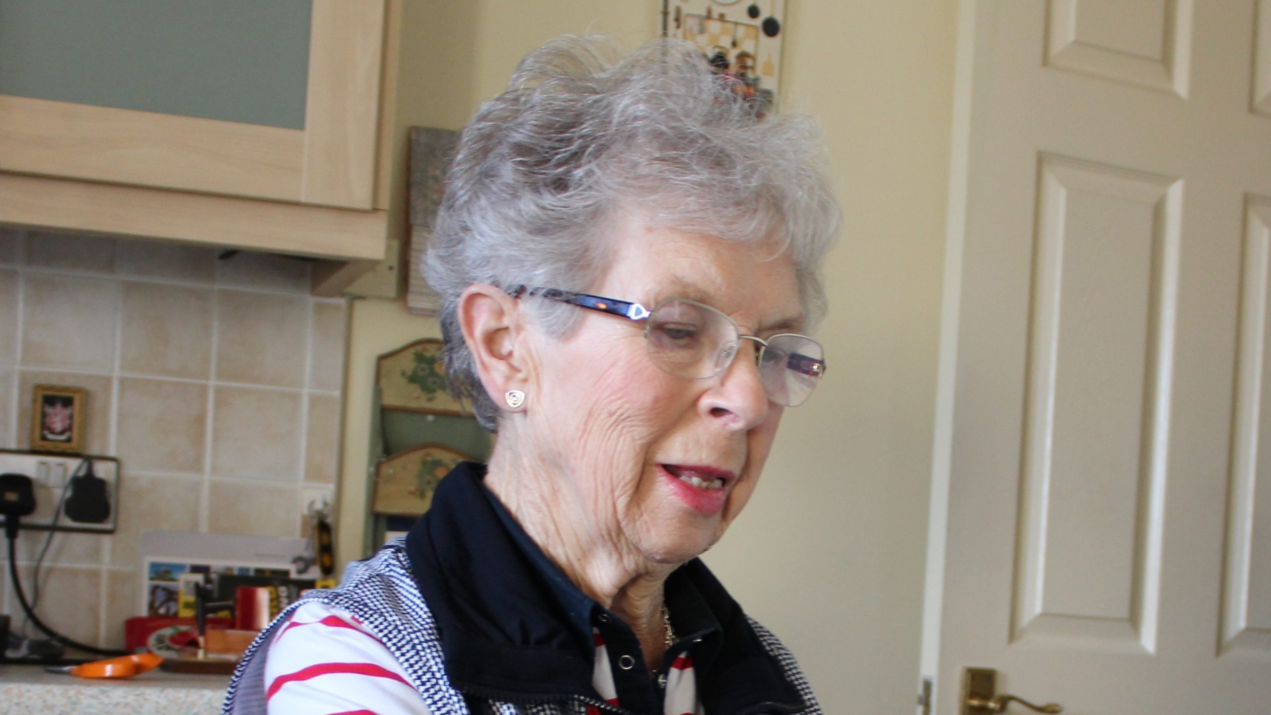 Elsie using her tablet